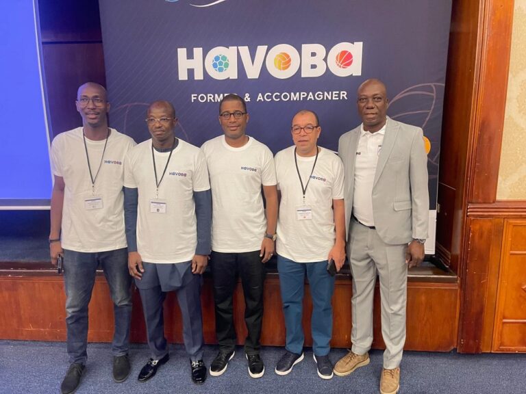 La collaboration entre HAVOBA et CAVB est importante pour l&rsquo;avenir du volleyball en Afrique.