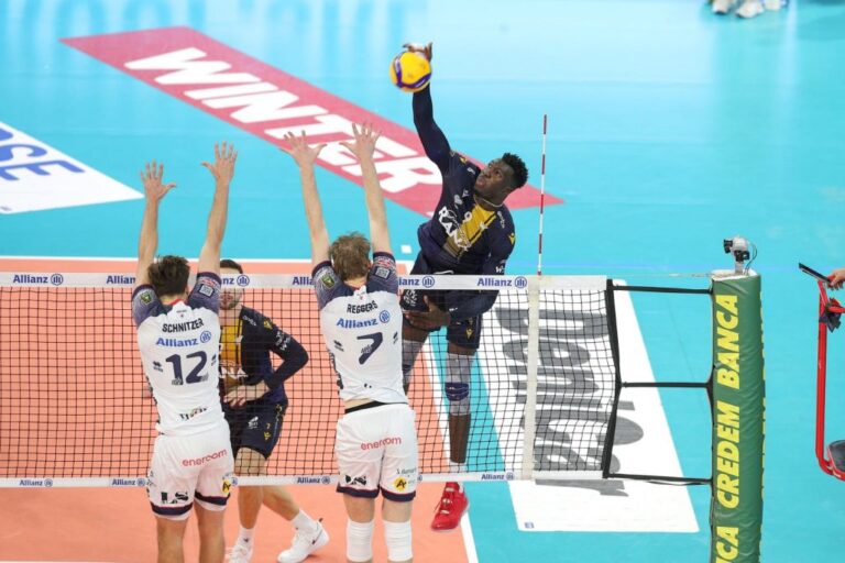 Noumory Keita est un phénomène de volleyball, mais maintenant nous connaissons ses chiffres extraordinaires grâce au travail incroyable ..
